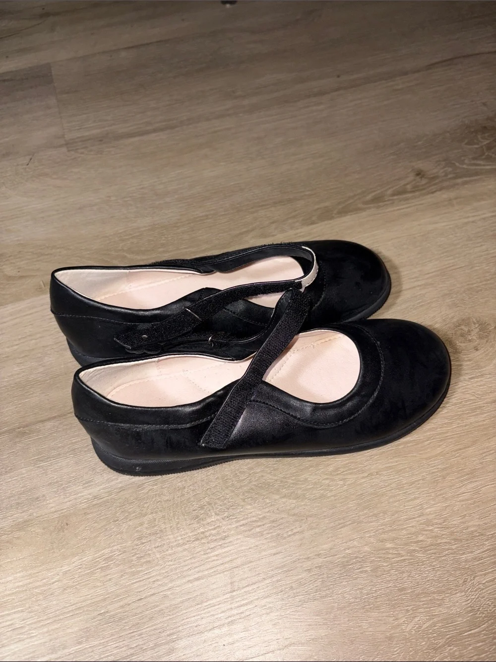 Classic Black Mary Jane Dress Shoes for Girls -